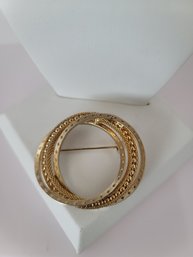 Simply Yet Elegant Vintage 50s-60s Kramer Of NY Three Textured Gold Tone Brooch Excellent Condition