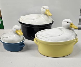 Vintage Carbone Hall Pottery Duck Casseroles