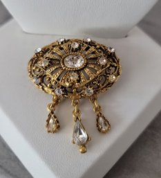 Lovely Vintage Signed Florenza Gold Tone And Crystal Rhinestone Brooch Great Condition!