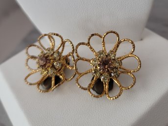 Beautiful Vintage MC Signed Austria Prong Set Crystal Floral Earrings Great Condition