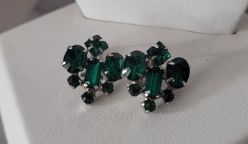 You're Gonna Glow A Little! Vtg 30s Green Rhinestone And Uranium Earrings Even The Clip Is Pretty! Exc Cond