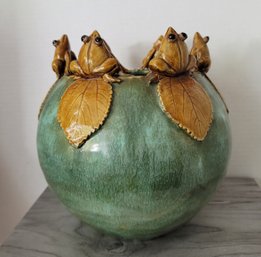 Ribbit! Vintage MC Chinese Majolica Style Planter 8.5hx8w Great Condition