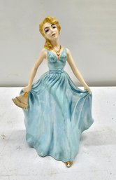 A Beauty!! Vintage Atlantic Mold Glam Woman Figurine