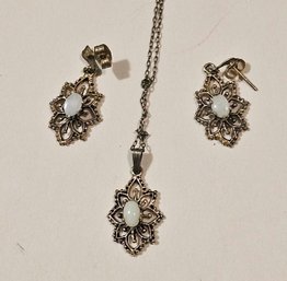 Vintage Opal And 12kt Gold Filled Pendant And Earring Set