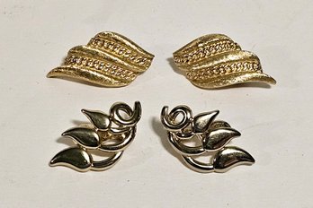 Vintage Monet Signed Clip On Earrings