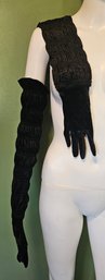 WOAAAH Beyond Opera Length Vintage Black Velvet Gloves