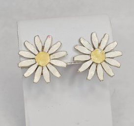 Daisy Flower Power Vintage Enameled Clip Earrings