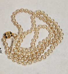 Vintage Nolan Miller Pearl Necklace 35'