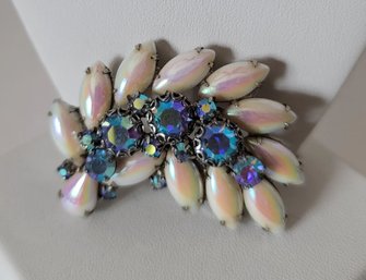 LOOK AT THIS BEAUTY! Vintage 50s Weiss Opalescent Milk Glass And Blue AB Rhinestone Brooch Perfect!