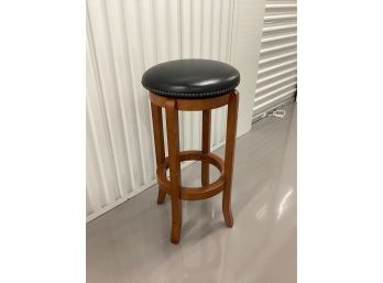 Swivel Top Bar Stool