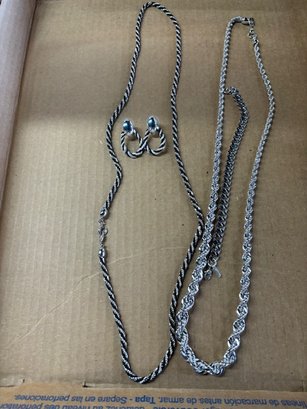 Set- Rope Necklace With Black And Silver Set Of Matching Earrings
