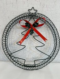 Green Metal Card Holder Wreath