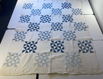 Pinwheel Quilt With Shades Of Blue