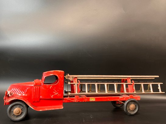 Vintage Turner Toy Pressed Metal Ladder Truck Firetruck