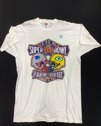 1997 Patriots / Green Bay Packers Single Sided Graphic T-shirt