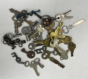Collection Of Vintage & Antique  Keys