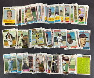 Lot Of 1974 Topps Baseball Cards