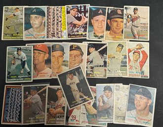 1957 Topps Baseball Card Lot