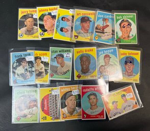 Lot Of 1959 Topps Baseball Cards