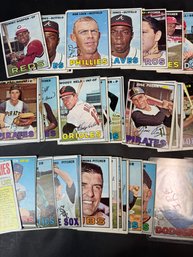 Lot Of 1967 Topps Baseball Cards