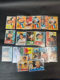 Group Of 1960 Topps Baseball Cards