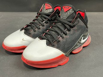 Nike LeBron 19 Low Shoes Men's Size 9