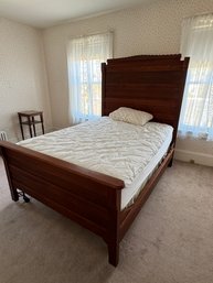 Beautiful Victorian Walnut Full Size Bed