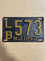 1942 NJ License Plate - LB573