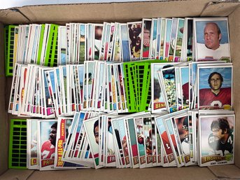 Lot Ofd 1975 Topps Football Cards (24)