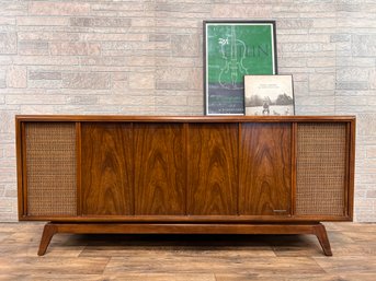 Mid Century Magnavox Record Player Console