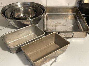 Metal Mixing Bowls And Baking Pan Lot