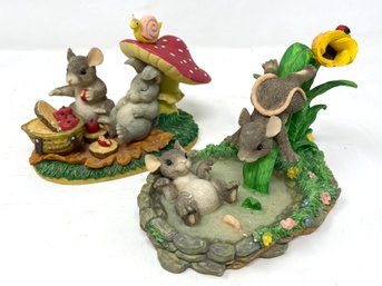 Pair Of Charming Trails Figurines