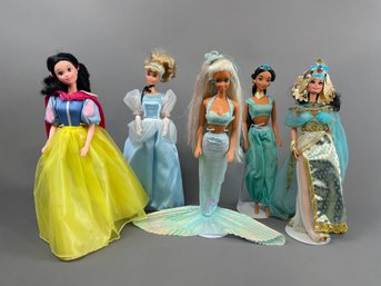 Lot Of Barbies - Disney (3)