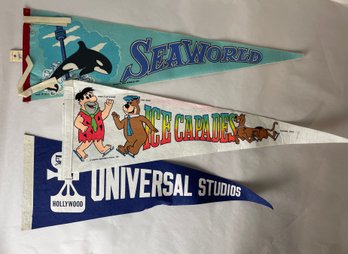 Vintage Pennant Lot Featuring: Sea World, Ice Capes And Universal Studio