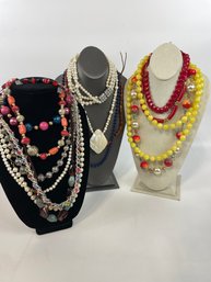 Costume Jewelry Lot Necklaces (I)