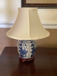 Asian Style Porcelain Table Lamp