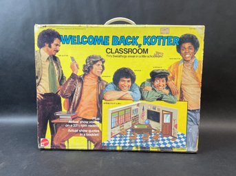 Welcome Back Kotter Classroom Complete Vinyl Play Set No Dolls 1976 Mattel