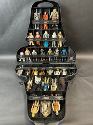 Vintage Star Wars Darth Vader Kenner Action Figure Carrying Case With 31 Figures