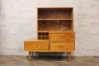 Paul McCobb For Planner Group Display Cabinet