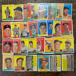 1958 Topps Baseball Card Lot (23)