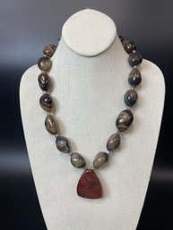 Agate Bead Necklace With Red Agate Pendant