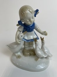 Wagner & Apel Porcelain Figurine Of Girl With Geese