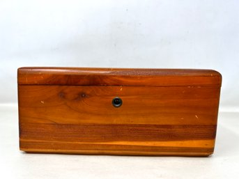Vintage Lane Cedar Chest Advertising Trinket Box - No Key