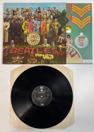 Beatles - Sgt. Peppers Lonely Hearst Club Band PCS7027 1976 UK Import W/ Insert EX