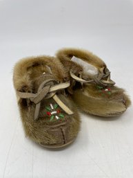 Childs Inuit Moccasins