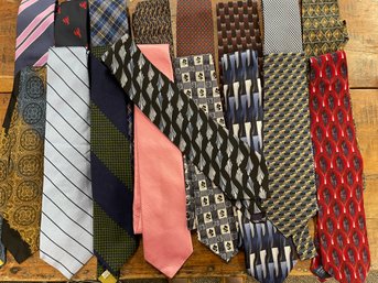 Lot Of Vintage Ties Featuring Brooks Brothers