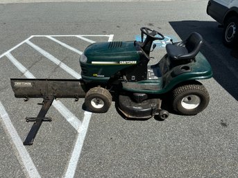 Craftsman LT1000 Riding  Mower With Accessories (Works)