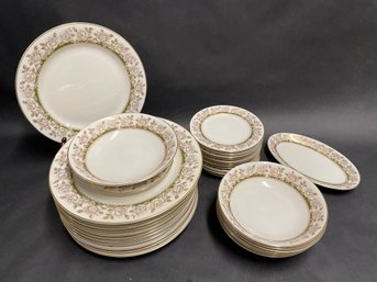 Grandeur By Royal Castle Ivory China Set