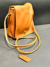 Like New - Vintage Coach Leather Handbag Number L9D- 9620