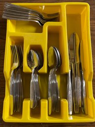 Stainless Flatware Set